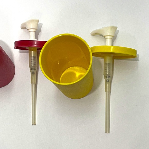 Vintage Tupperware Ketchup and Mustard Pump Dispensers! - Picture 5 of 8